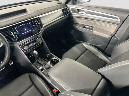 Used 2023 Volkswagen Atlas Cross Sport SEL R-Line image 23