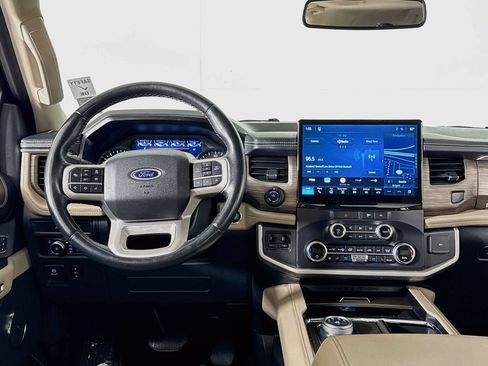 Used 2022 Ford Expedition Limited AWD/4WD image 11