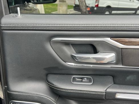 Used 2020 RAM 1500 Laramie AWD/4WD image 19