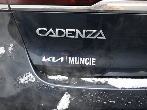 Used 2020 Kia Cadenza Technology image 10