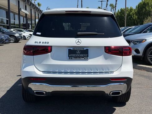 New 2026 Mercedes-Benz GLB 250 image 17