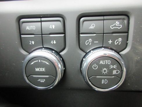 New 2026 GMC Sierra 3500 AT4 w/ AT4 Premium Plus Package image 18