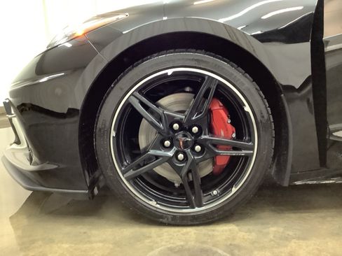Used 2023 Chevrolet Corvette Stingray Premium Cpe w/ Z51 Performance Package RWD image 21