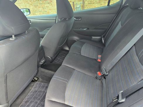 Used 2022 Nissan Leaf S FWD image 19