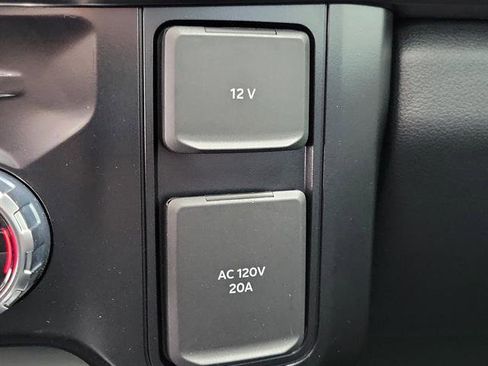 Used 2025 Ford F250 Lariat w/ Lariat Ultimate Package AWD/4WD image 33