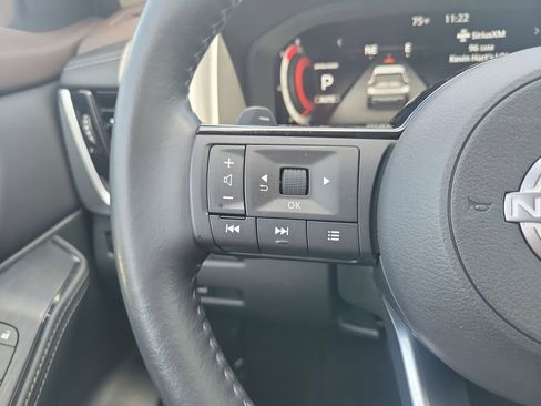 Used 2023 Nissan Rogue Platinum AWD/4WD image 18