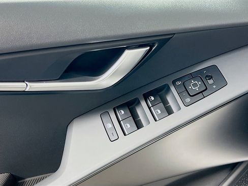 New 2026 Kia Niro LX image 14