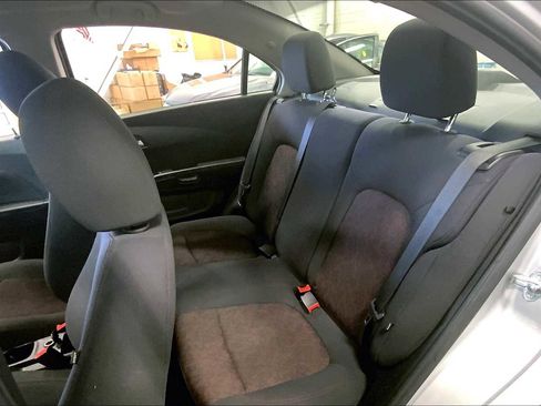 Used 2020 Chevrolet Sonic LT w/ Convenience Package image 19