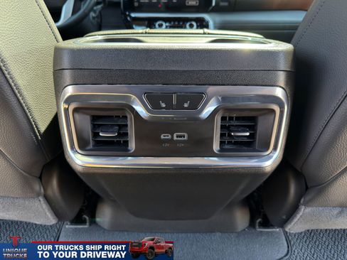 Used 2024 GMC Sierra 2500 Denali w/ Denali Reserve Package AWD/4WD image 32