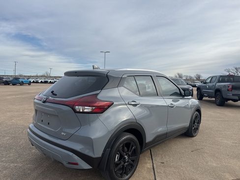 Certified 2023 Nissan Kicks SV image 7