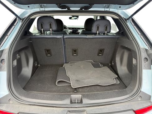 Used 2023 Chevrolet Bolt EUV LT w/ Convenience Package image 17