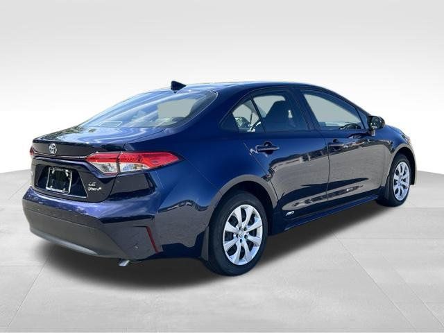 Used 2025 Toyota Corolla LE AWD/4WD image 5