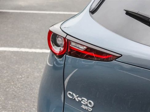 Used 2023 MAZDA CX-30 AWD 2.5 S w/ Preferred Package image 8