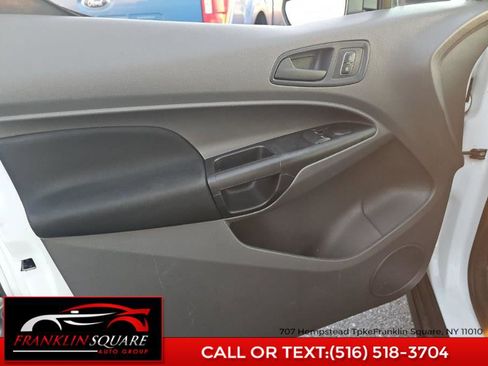 Used 2019 Ford Transit Connect XL image 11