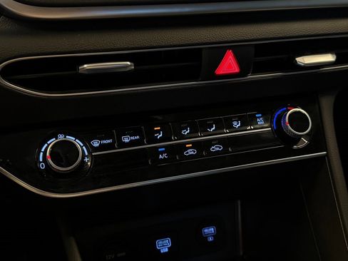 Used 2023 Hyundai Sonata SE image 14