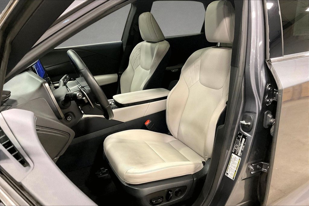 Used 2023 Lexus RX 350 Premium w/ Accessory Package (Z1) AWD/4WD image 22