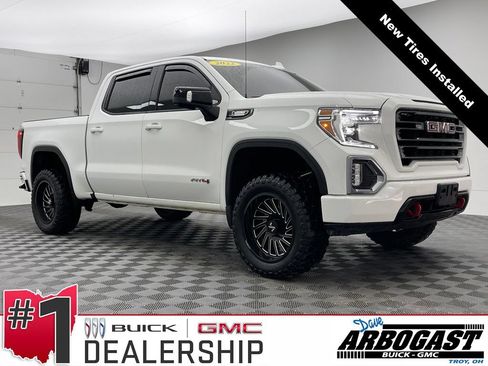 Used 2022 GMC Sierra 1500 AT4 w/ AT4 Preferred Package AWD/4WD image 1