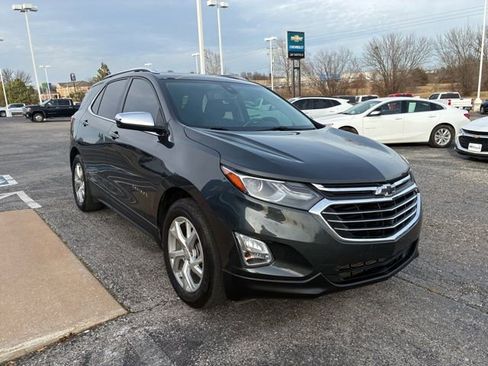 Used 2019 Chevrolet Equinox Premier image 4
