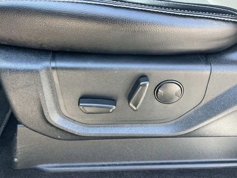 Used 2019 Ford F150 Lariat AWD/4WD image 30