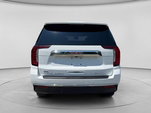 Certified 2023 GMC Yukon SLT w/ SLT Luxury Package AWD/4WD image 5