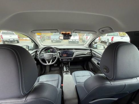 Used 2023 Chevrolet Bolt EUV LT w/ Convenience Package image 5