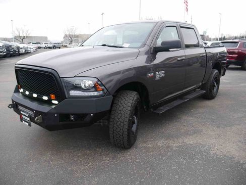 Used 2019 RAM 1500 Big Horn image 4