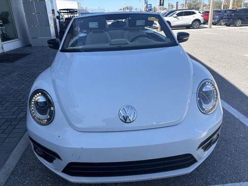 Used 2015 Volkswagen Beetle R-Line image 2