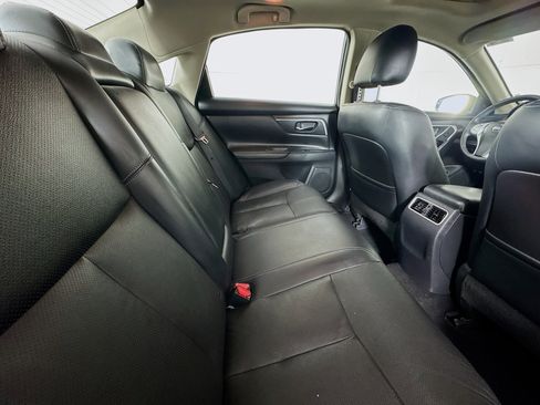 Used 2017 Nissan Altima 2.5 SL w/ Moonroof Package image 26