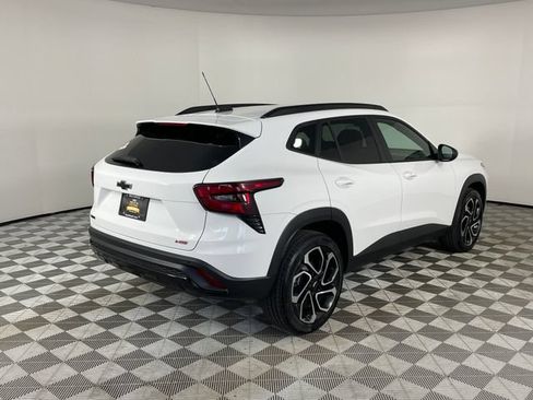 New 2026 Chevrolet Trax RS w/ Sunroof Package FWD image 14