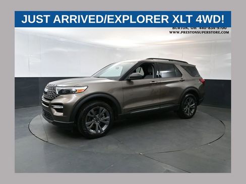 Used 2021 Ford Explorer XLT w/ Equipment Group 202A AWD/4WD image 1