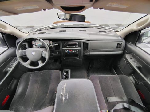 Used 2005 Dodge Ram 1500 Truck SLT AWD/4WD image 2