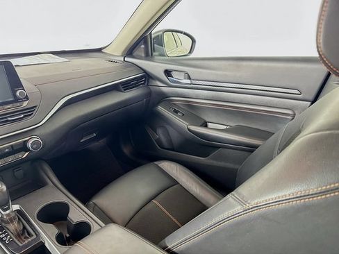Used 2022 Nissan Altima 2.5 SR FWD image 25