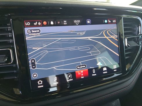 Used 2025 Dodge Durango R/T image 25