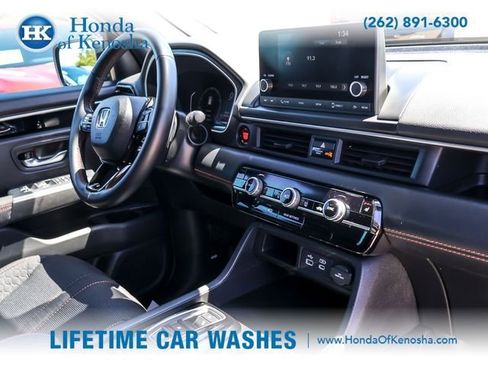 Used 2025 Honda Pilot Sport image 26