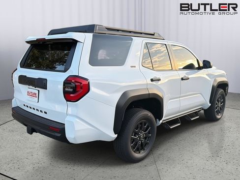 New 2026 Toyota 4Runner SR5 AWD/4WD image 6
