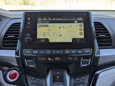 Used 2023 Honda Odyssey Elite image 16