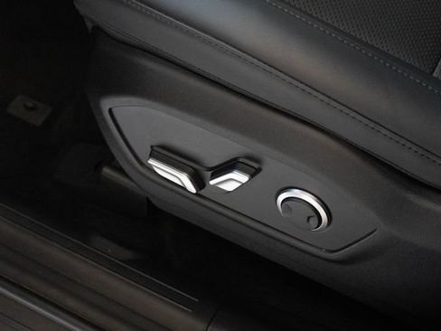 Used 2026 Hyundai Santa Fe SEL FWD image 16