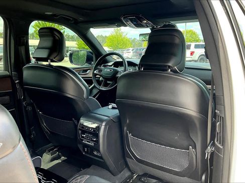 Used 2023 Jeep Grand Cherokee L Summit w/ Advanced Protech Group IV image 20