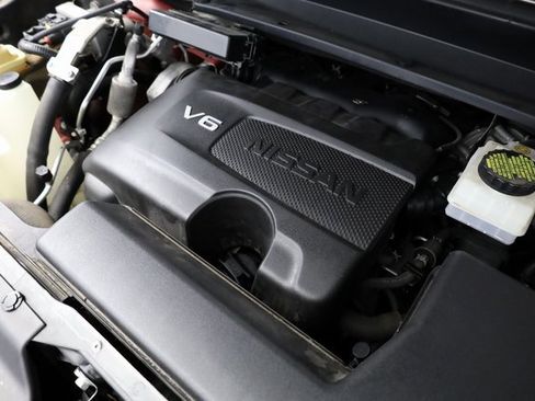 Used 2020 Nissan Pathfinder SL image 9