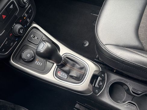 Certified 2021 Jeep Compass Latitude image 19