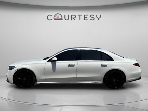 Used 2022 Mercedes-Benz S 580 4MATIC Sedan image 2