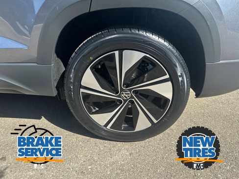Certified 2023 Volkswagen Taos SE AWD/4WD image 8
