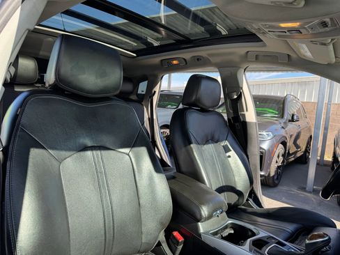 Used 2014 Cadillac SRX Premium image 18
