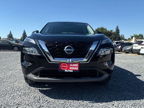 Used 2023 Nissan Rogue SV FWD image 11