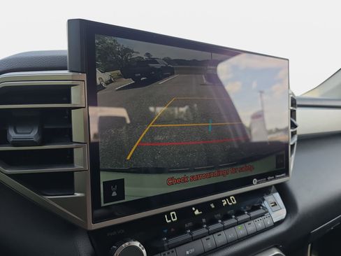 Used 2024 Toyota Tundra Limited image 23