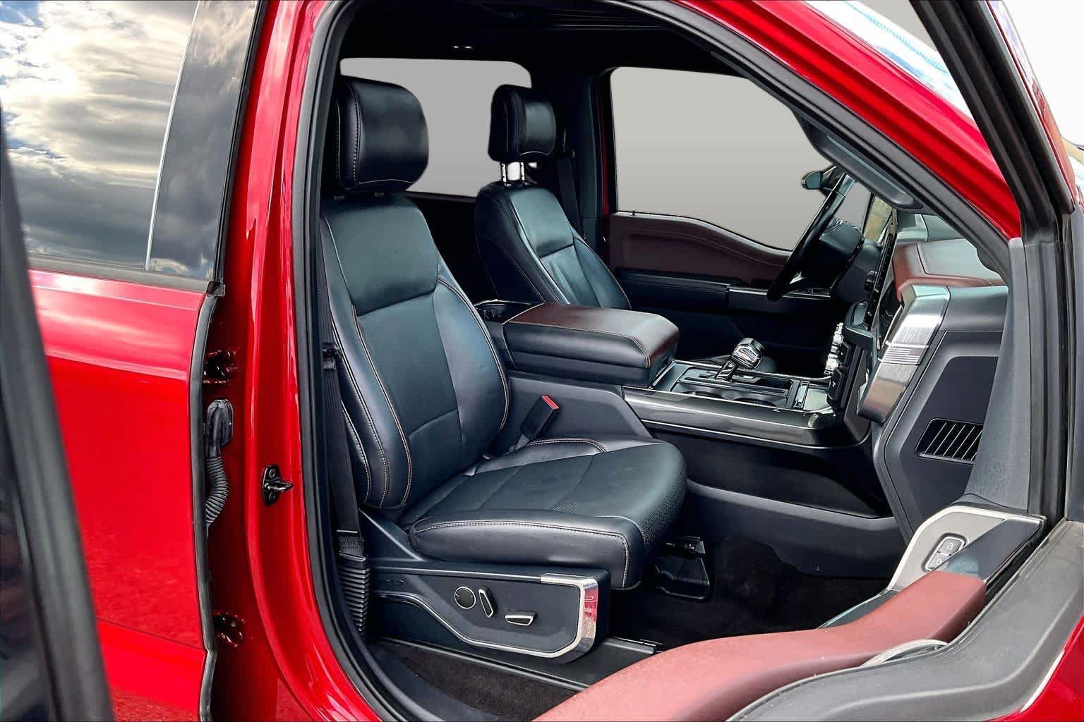 Used 2021 Ford F150 Lariat w/ Equipment Group 502A High AWD/4WD image 11