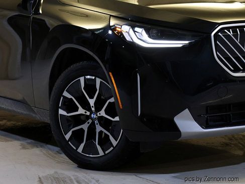 Used 2025 BMW X3 xDrive30i image 3