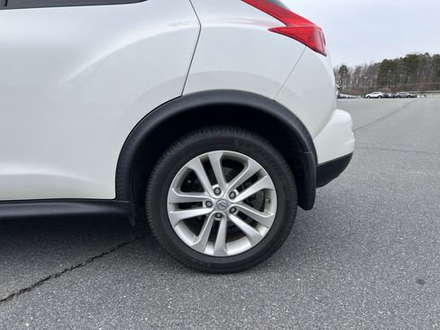 Used 2014 Nissan Juke SL image 12