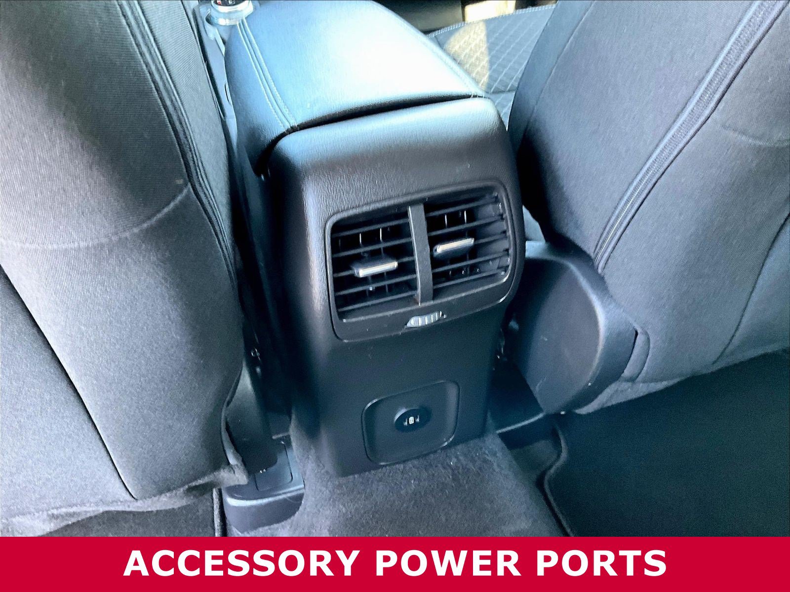Used 2024 Ford Escape Active AWD/4WD image 10