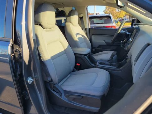 Used 2017 GMC Canyon 2WD Crew Cab w/ Convenience Package image 14